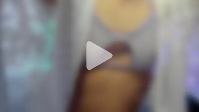 canelleGarces photo 28