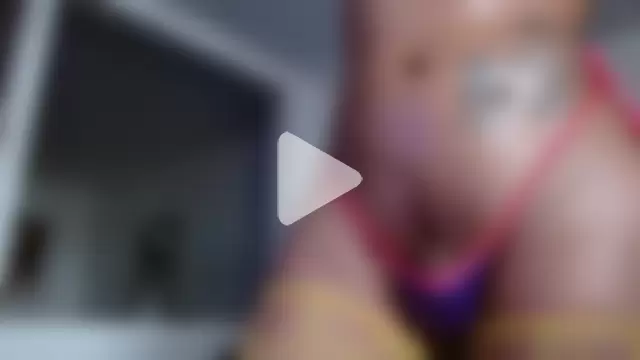 caroline_spanky photo 13