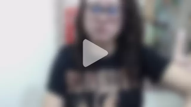 curly_greeneyed photo 27