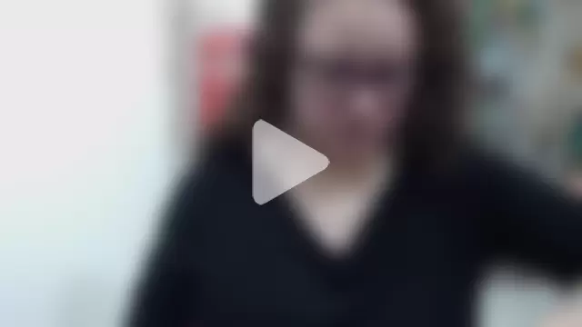 curly_greeneyed photo 18