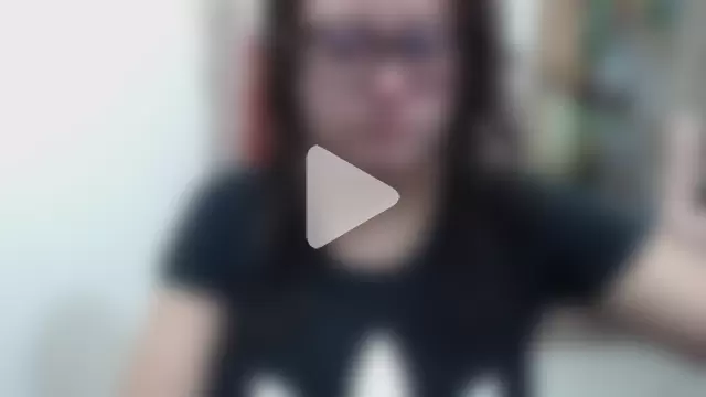 curly_greeneyed photo 13