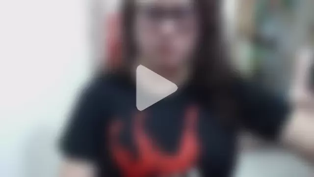 curly_greeneyed photo 8