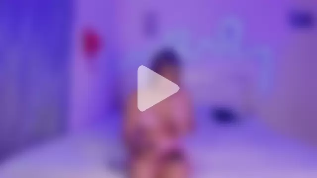 dafnezahiraa_ photo 24