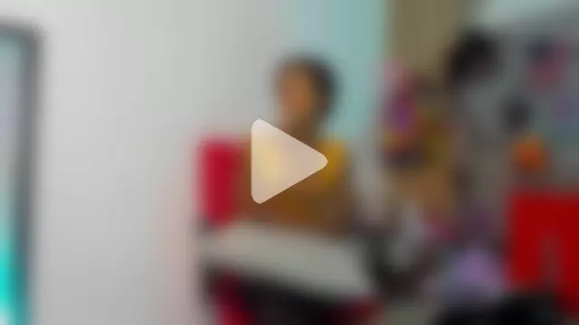 dafnnelewis photo 12