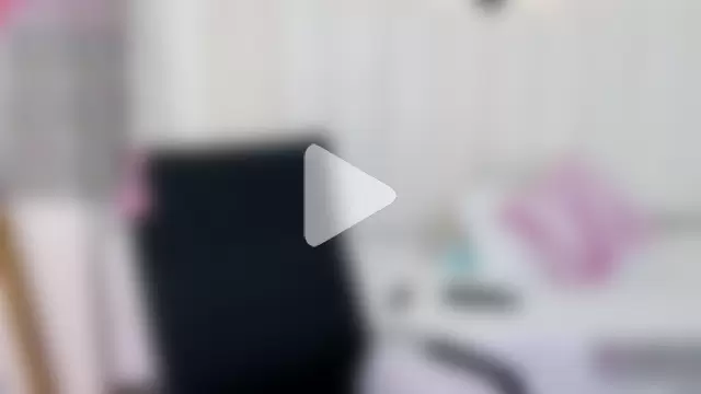 emily_hilton1 photo 14