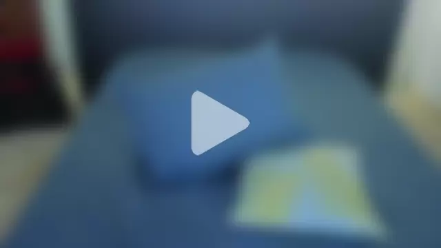 emmi_collinss photo 1