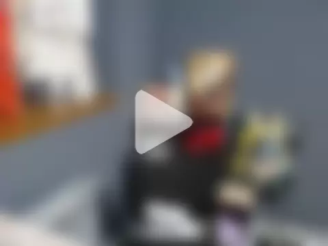 felicity_gold photo 4