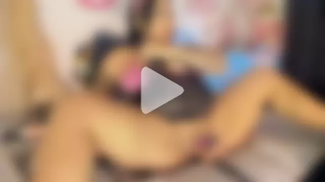 halana_squirts photo 7