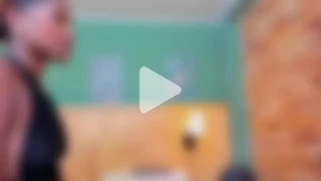 halleylorens photo 25