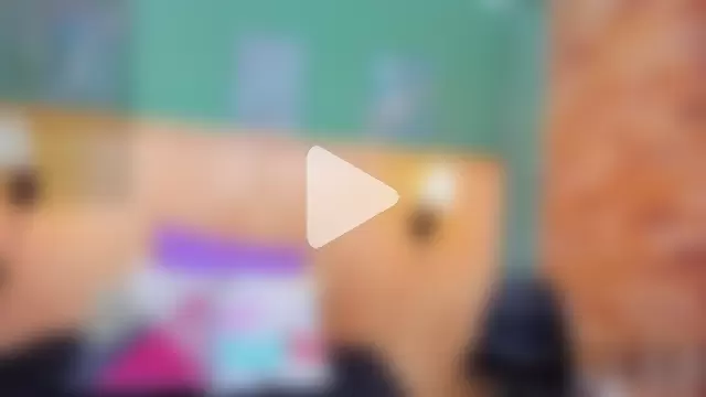 halleylorens photo 22