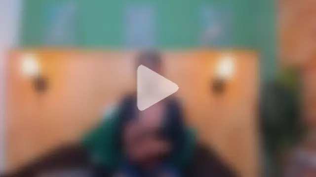 halleylorens photo 4