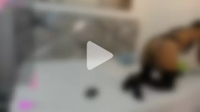 helleennhoot photo 2