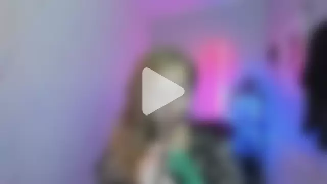 holly_xglam photo 22