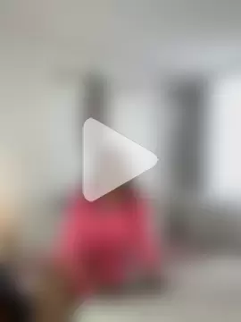 hollythomson photo 22