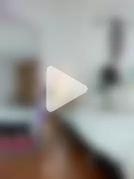 hollythomson photo 21