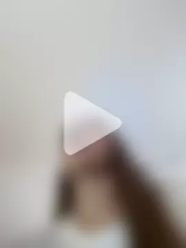 hollythomson photo 3