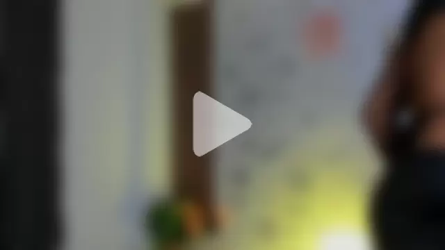 kelly_thomson photo 16