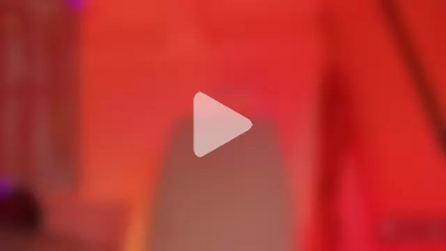 laura-hills18 photo 8