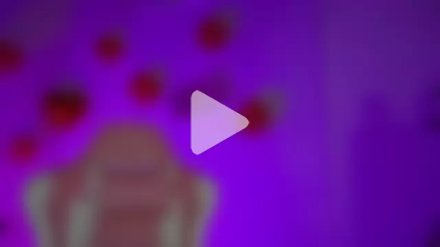 little-Emma photo 20