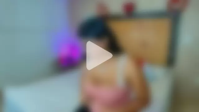 mialopez52 photo 28