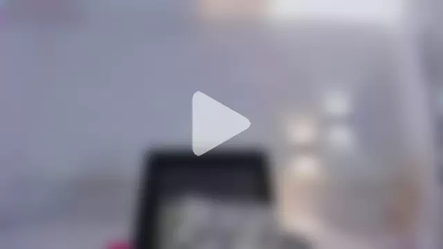 millie_brown21 photo 7