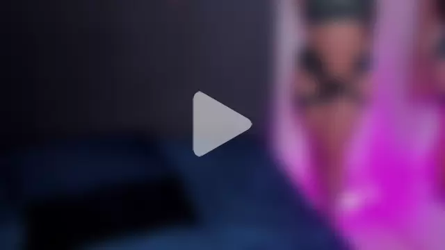 saramikaelson photo 15