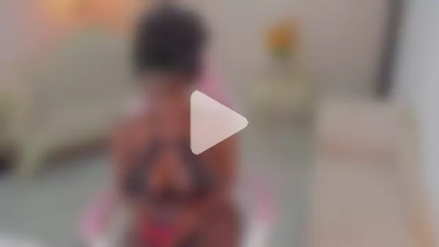 shantallknowless photo 9