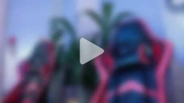 triana_crimson photo 6