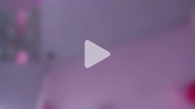 violet_myerrs photo 10